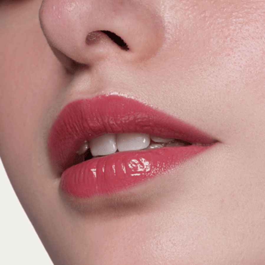 مرطب و ملمع كريمي للشفاه من لوكا – Natural Pink