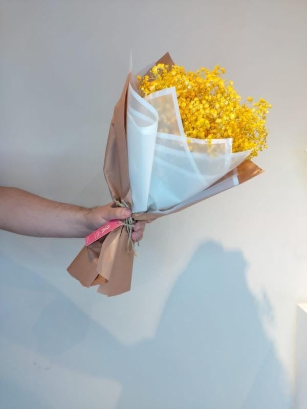 جبسوفيلا صفراء مجففة/Dried Yellow Gypsophila Arrangement