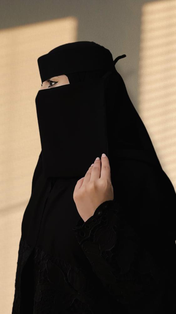 Veil and dignity reinforced double