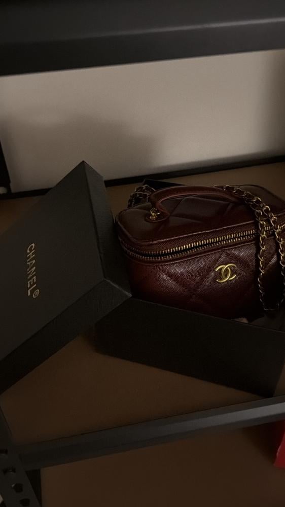 شنطة ميني شانيل بمرايا Size/M