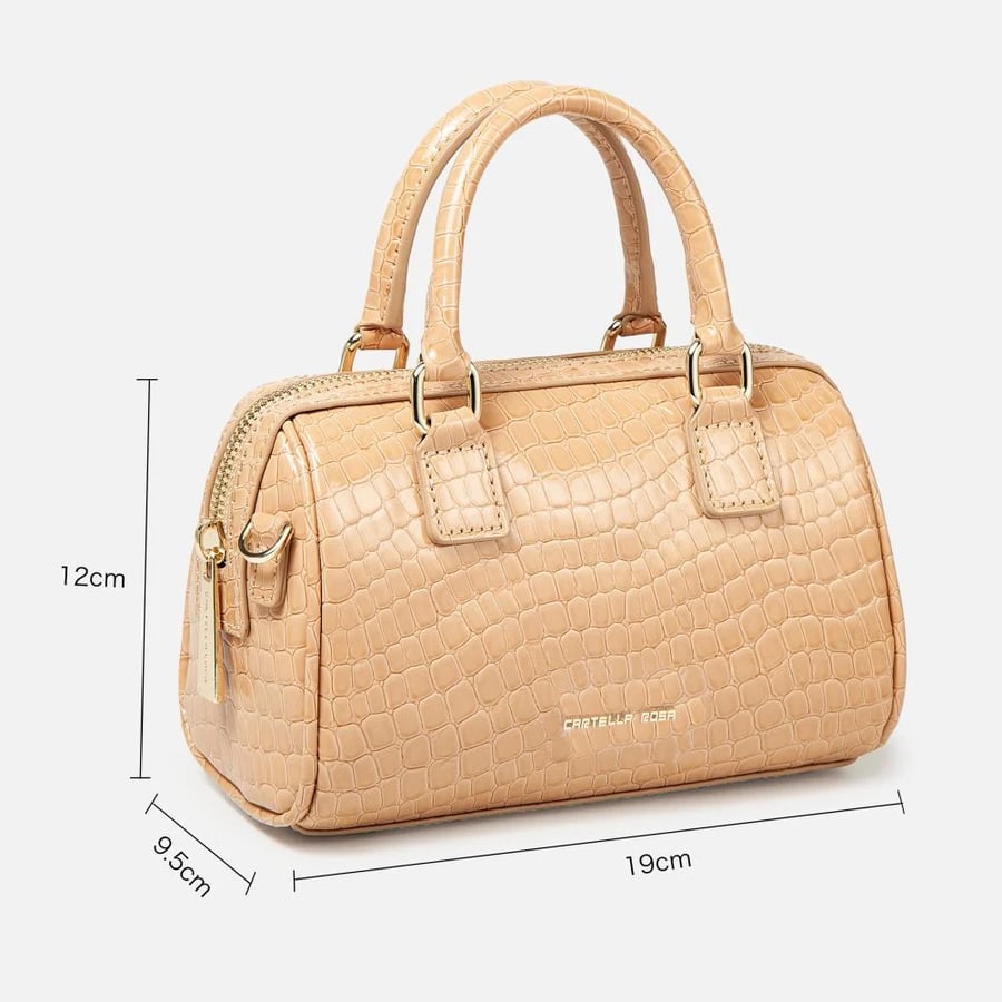 طقم شنطة وحذاء نسائي بيج فاخر – كعب عالي وشنطة جلد بنقشة التمساح لإطلالة أنيقة