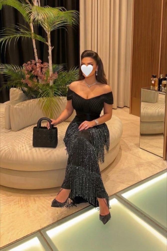 فستان سهرة أوف شولدر بالهدب اللامع
