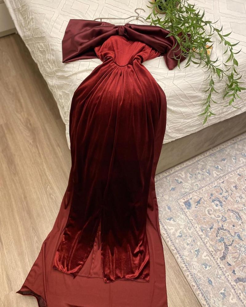 فستان سهرة مخمل أوف شولدر بطيات متقاطعة
