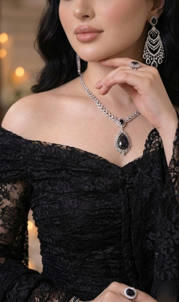 فستان سهرة أسود دانتيل بتطريز – ترف النسيم