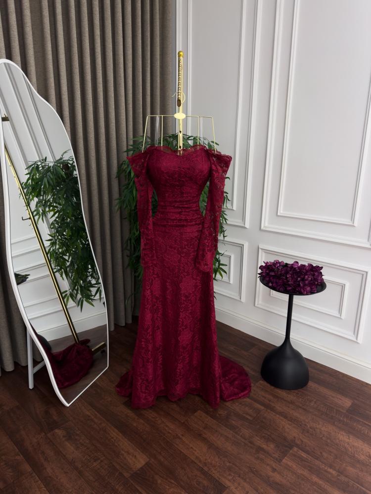 فستان سهرة عودي دانتيل بتطريز – لمسة الذهب