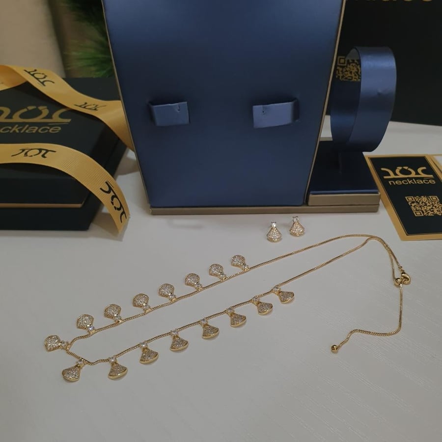 طقم الأميرات زركون ذهبي