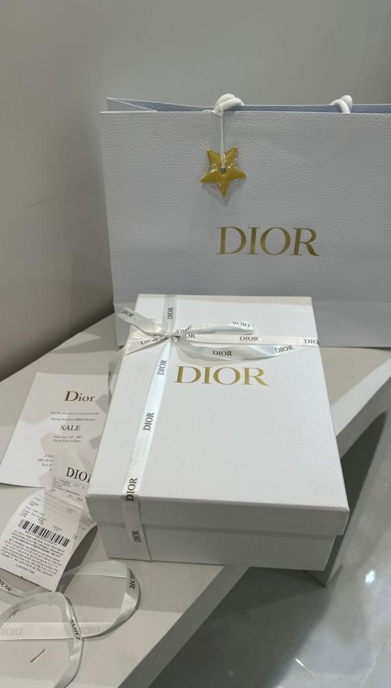 Black Dior perfume