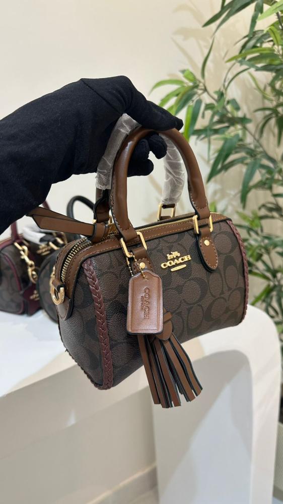 كوتش روان بني ماستر
