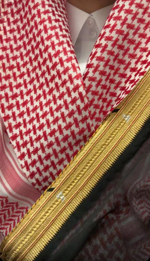 بشت ملكي غاط أسود قيطان تايقر