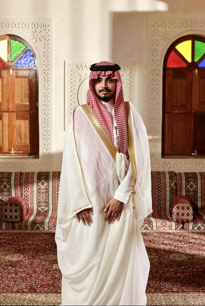 مشلح طوابيق أبيض مطور يوم الجمعة