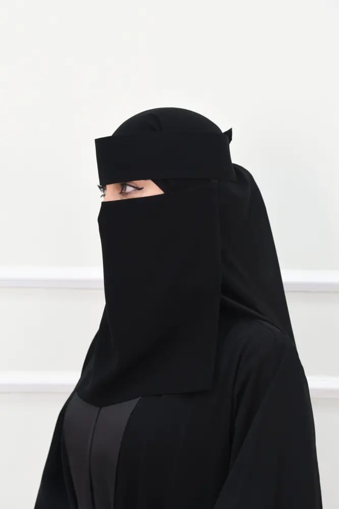 Long reinforced rubber face veil