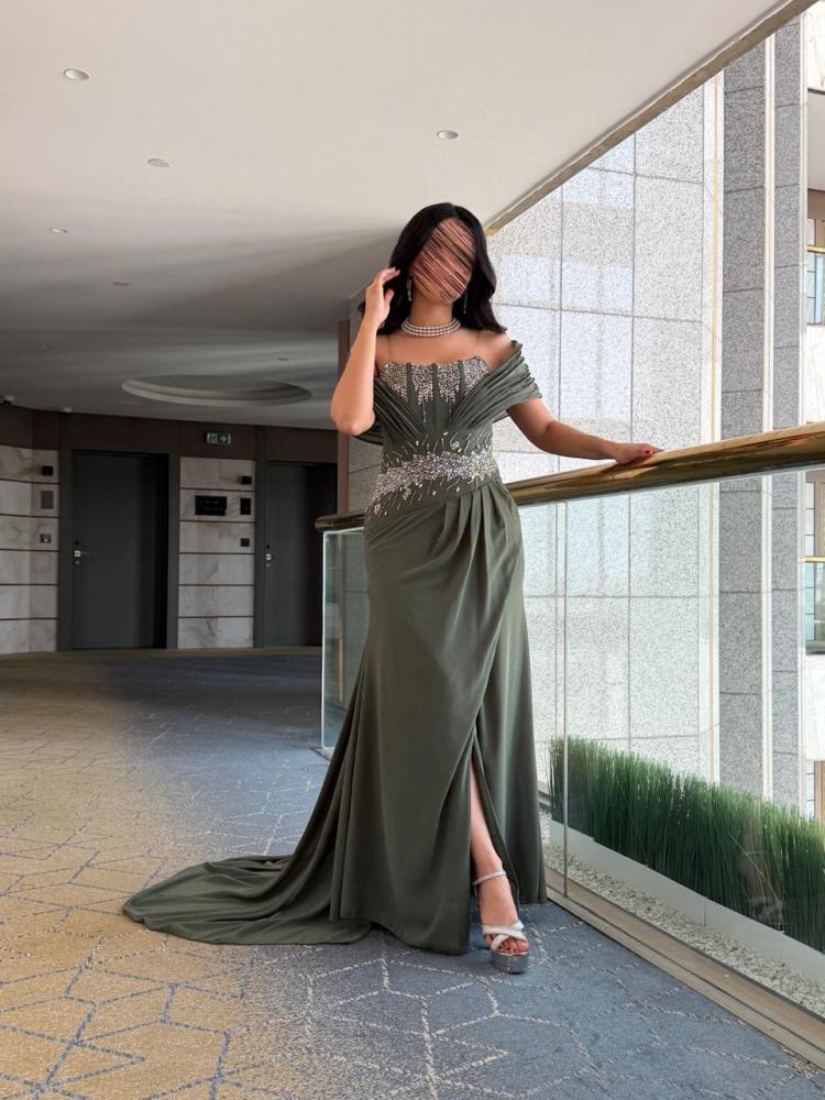 Luxurious chiffon evening dress in olive green