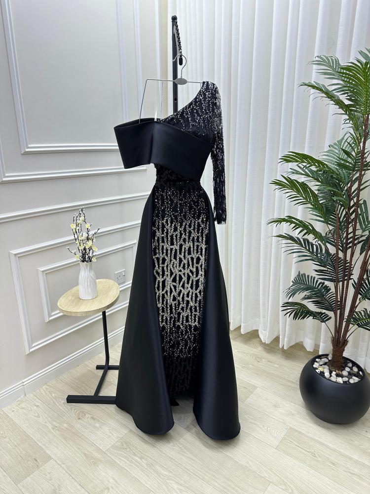 Elegant black evening dress
