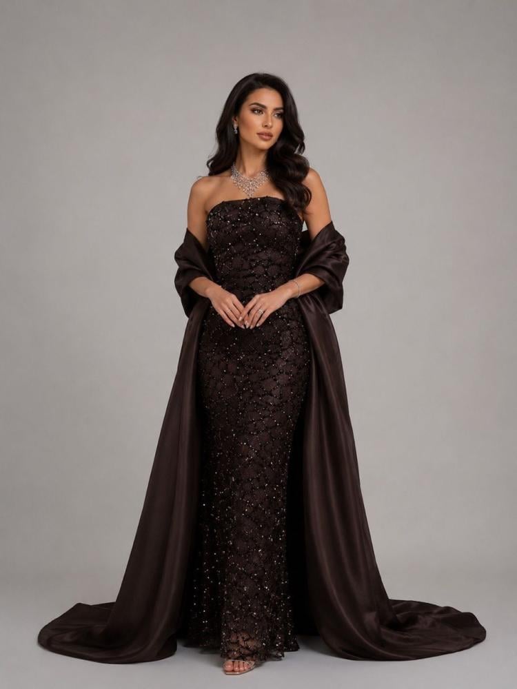 Luxury evening dress with crystal embroidery and elegant flowing cape