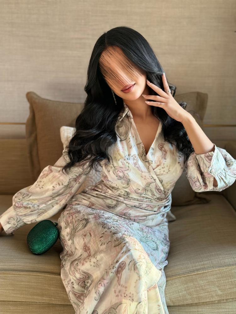 A floral midi dress decorated with crystals
