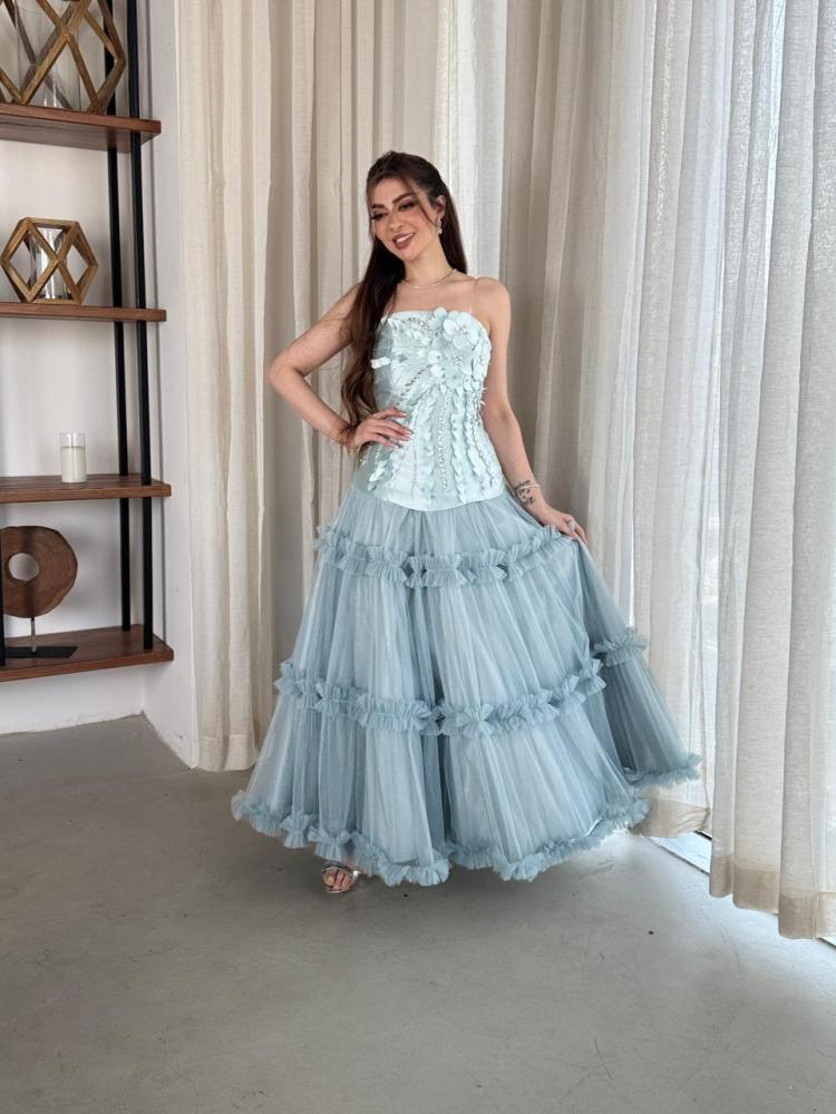 Sky blue evening dress with three-dimensional flowers