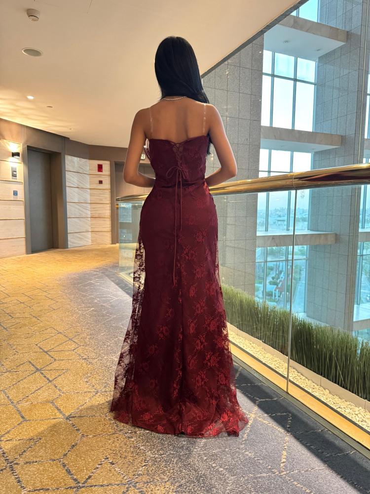 Luxurious lace dress in multiple colors