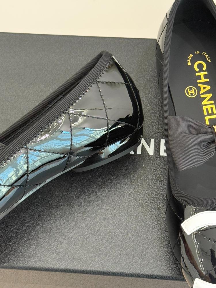 حذاء ماري جين شانيل (Chanel) مجموعة "25K"