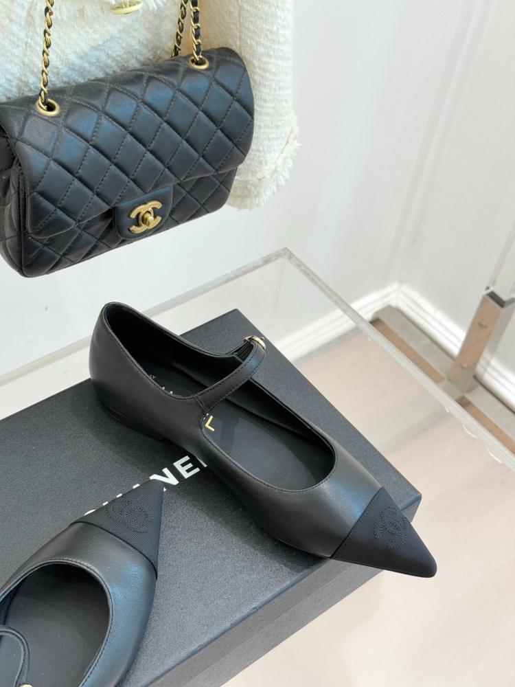 حذاء ماري جين شانيل (Chanel) مجموعة "25K"