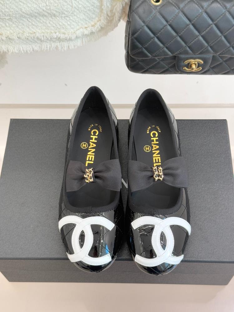 حذاء ماري جين شانيل (Chanel) مجموعة "25K"