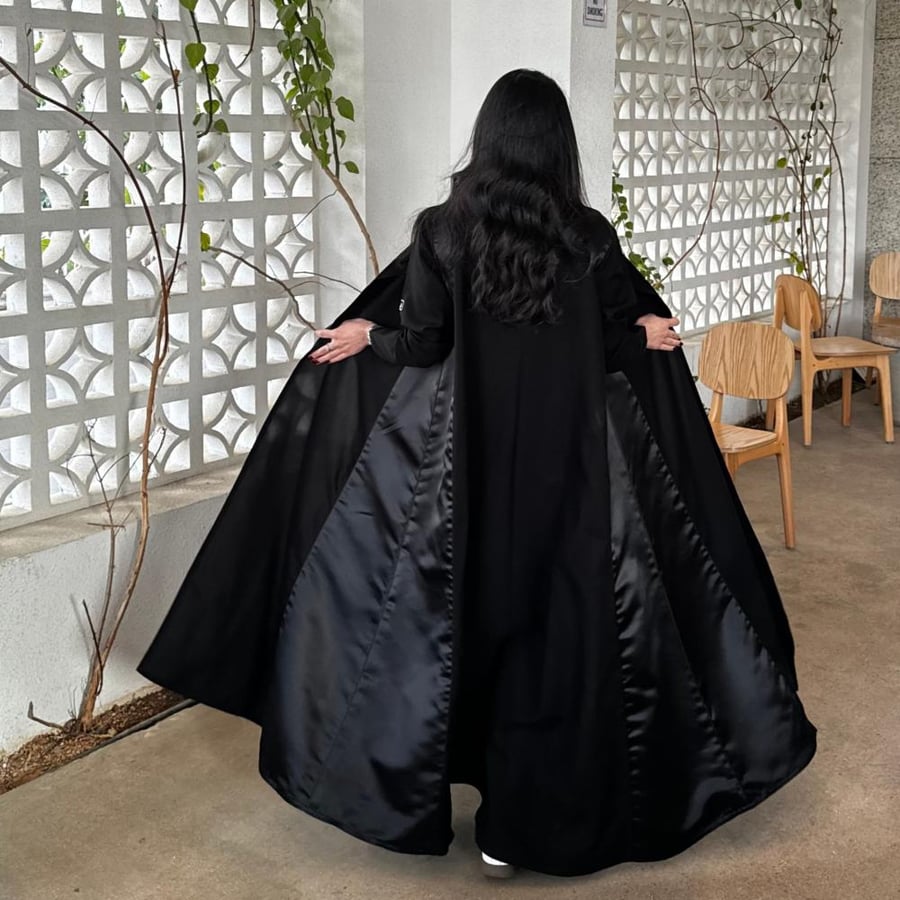 عباية R1