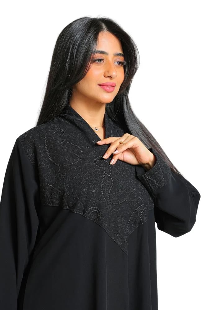 عباية مطرزة ناعم 1191401