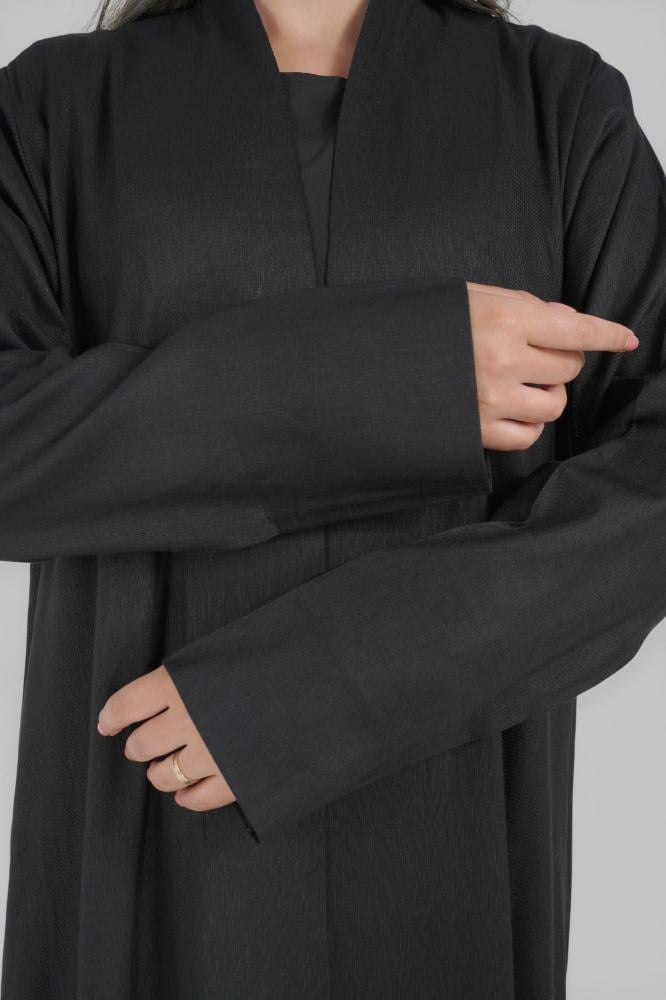 عباية لف مطرزة بتفاصيل خياطة 1258601