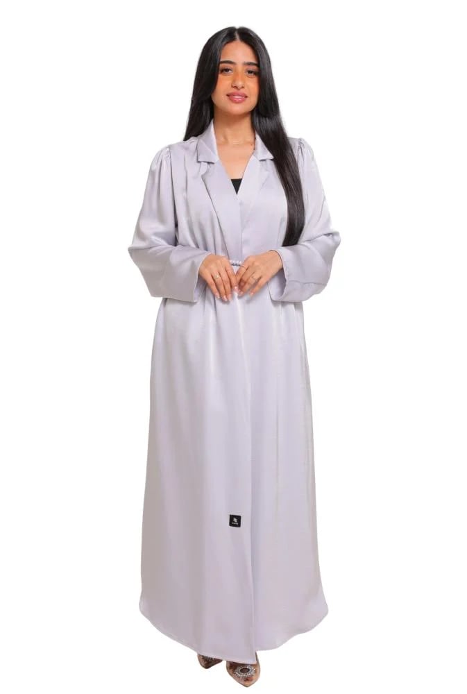 عباية لف ياقة بربطة في الخصر 503224