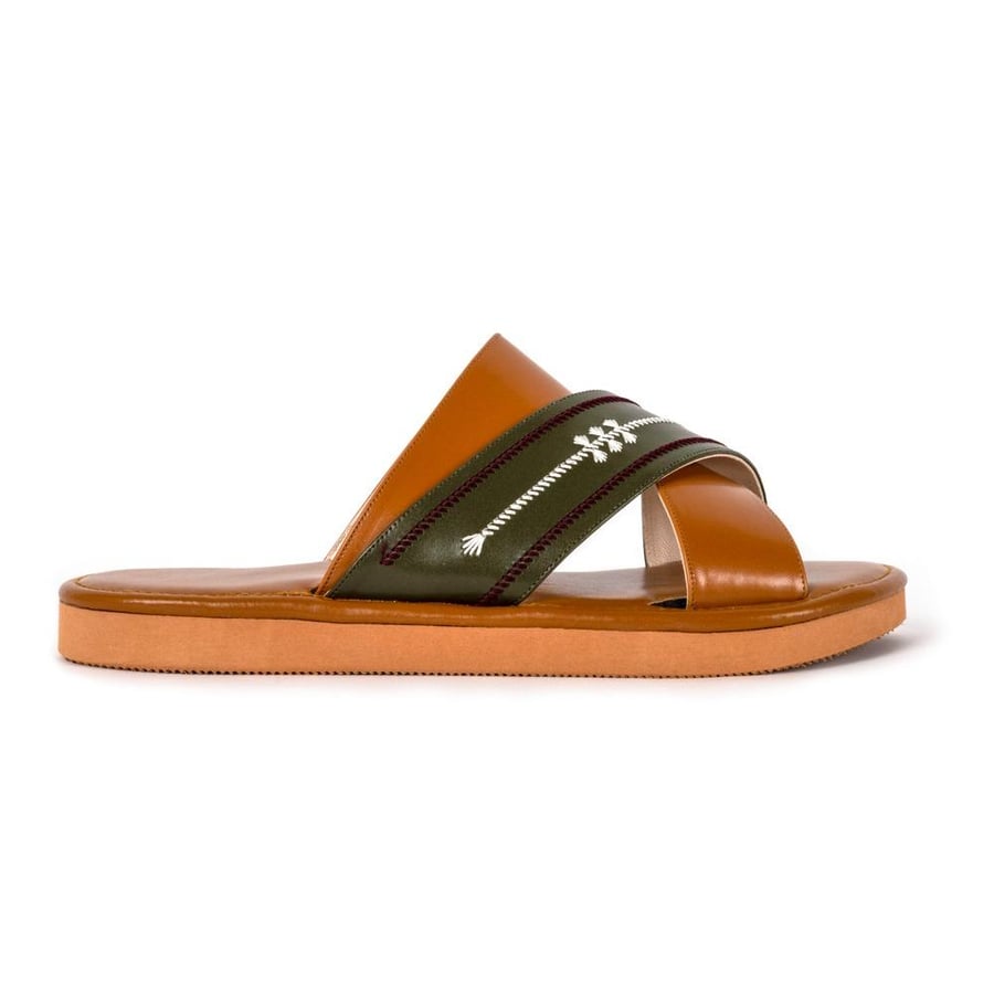 Eastern shoe