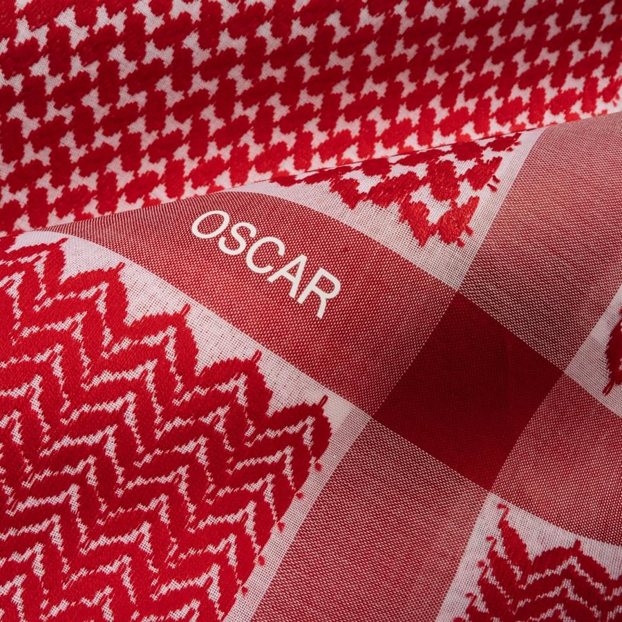 شماغ oscar الأحمر