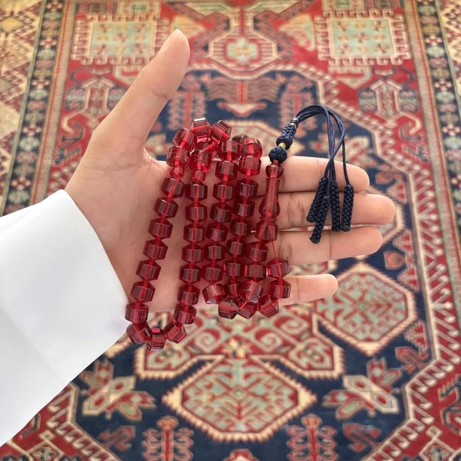 سبحة زعفراني فواح أحمر صندوقي شكة كحلي
