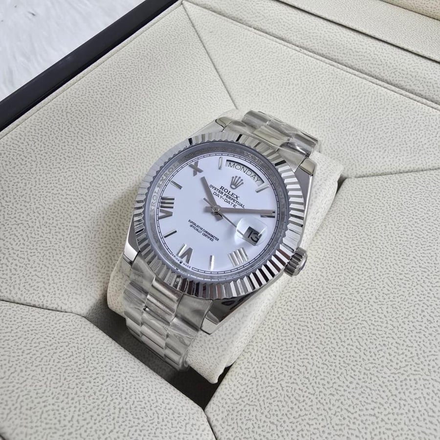 ساعة يد فاخرة Rolex Day-Date