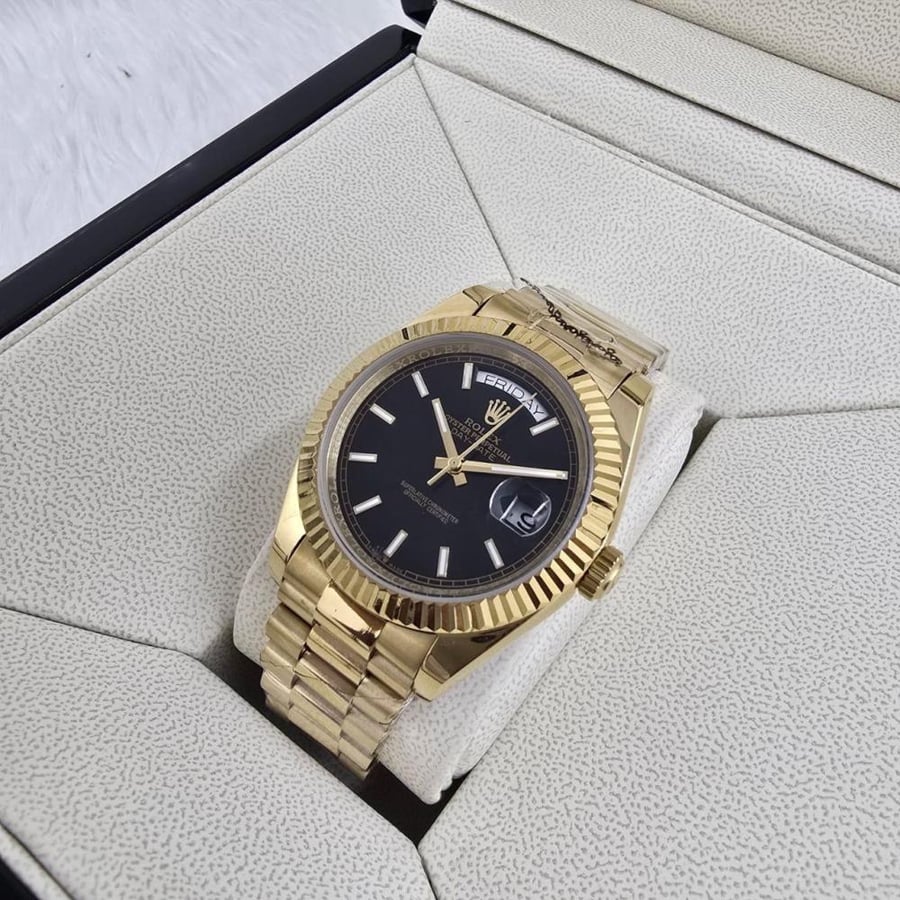 ساعة يد فاخرة Rolex Day-Date