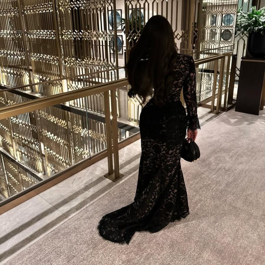 فستان سهرة دانتيل أسود ميرميد