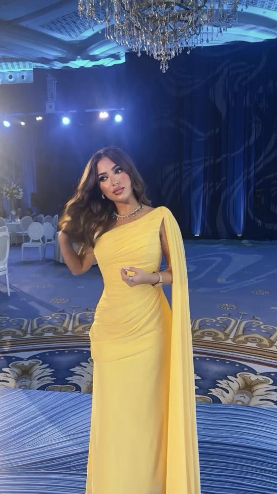فستان ليموني وان شولدر بكسرات
