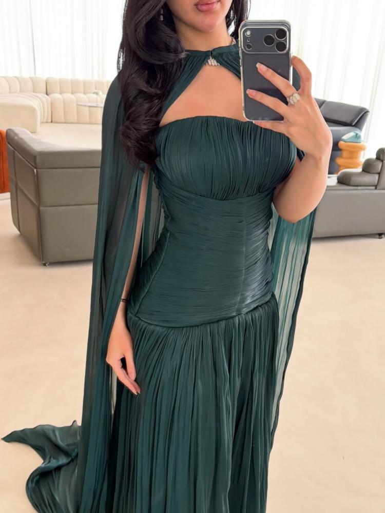 فستان سهرة أخضر كرنكل بقصه كاب