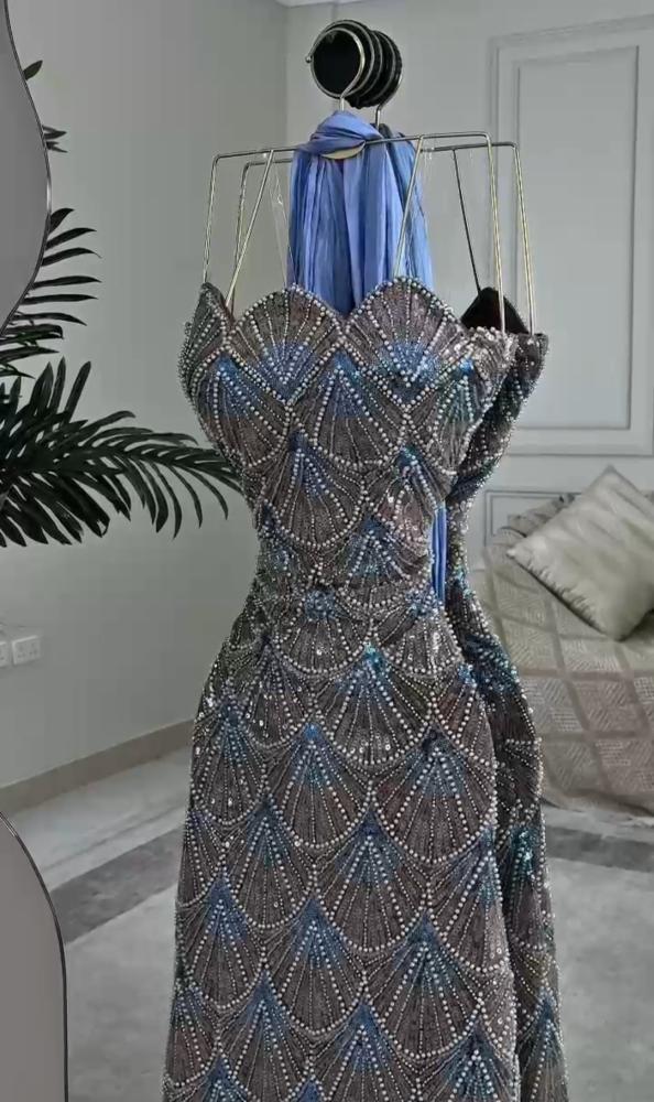 فستان آرام