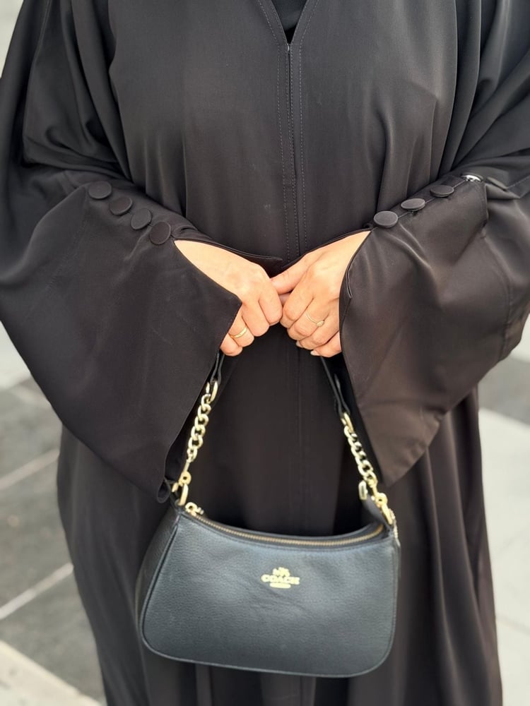 عباية رقية