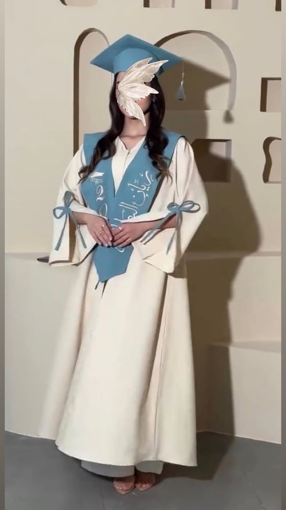 روب تخرج اي موديل
