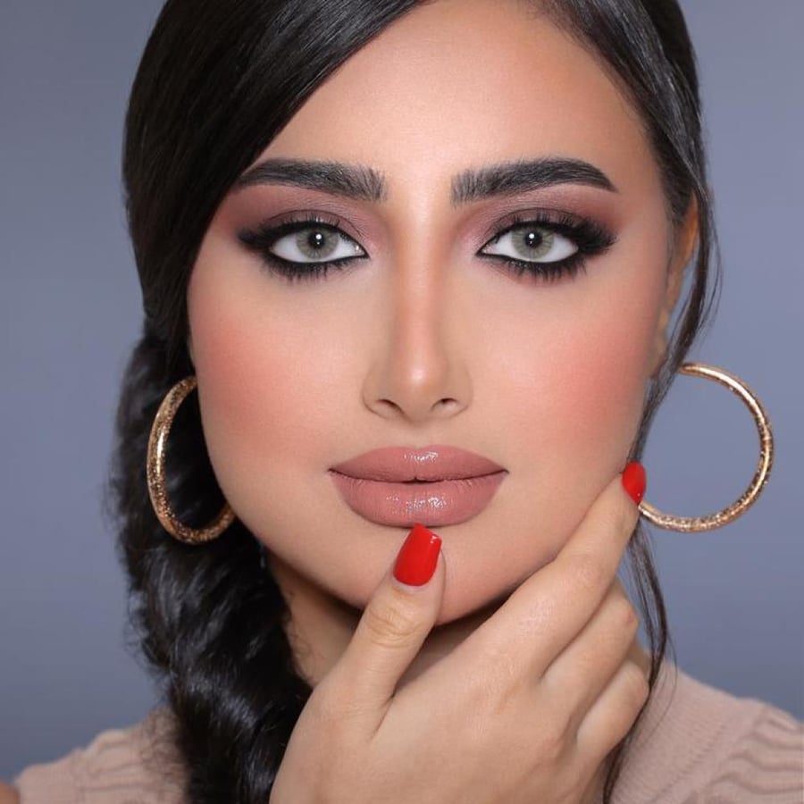 عدسات ماي لينس -لاتية