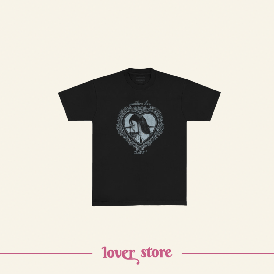locket heart tee