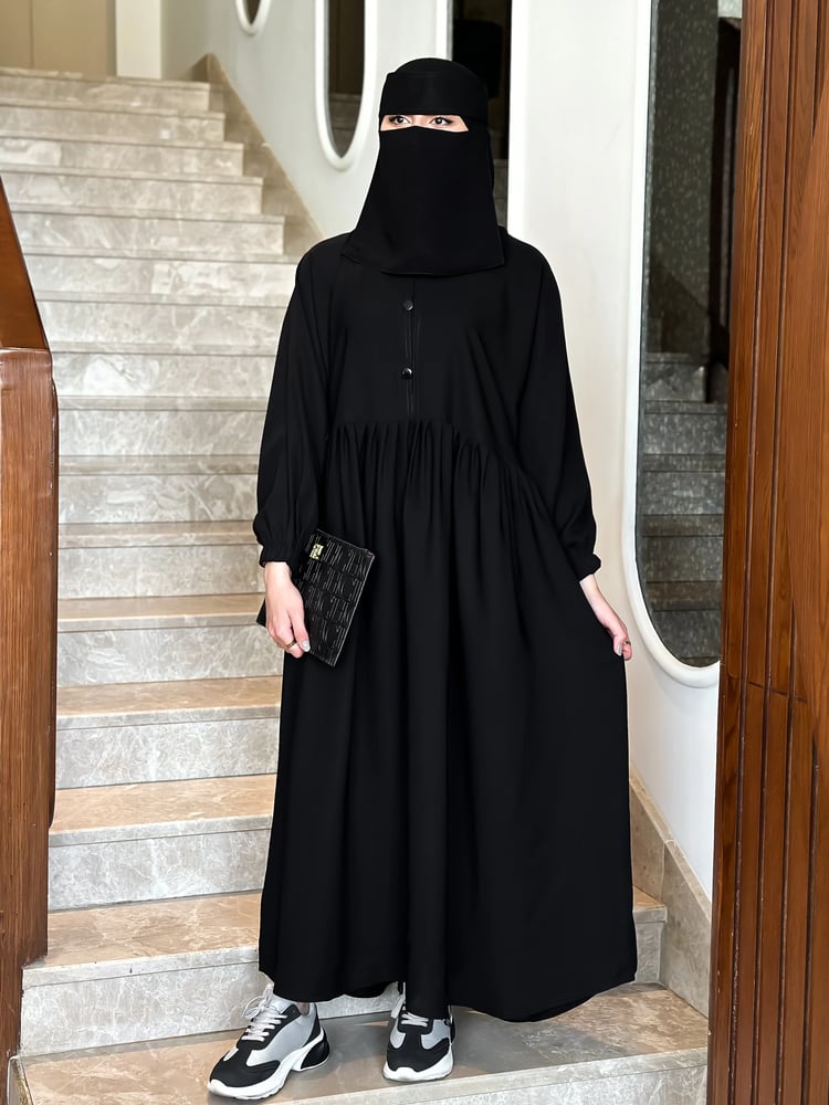 Abaya with gathered sleeves / D90