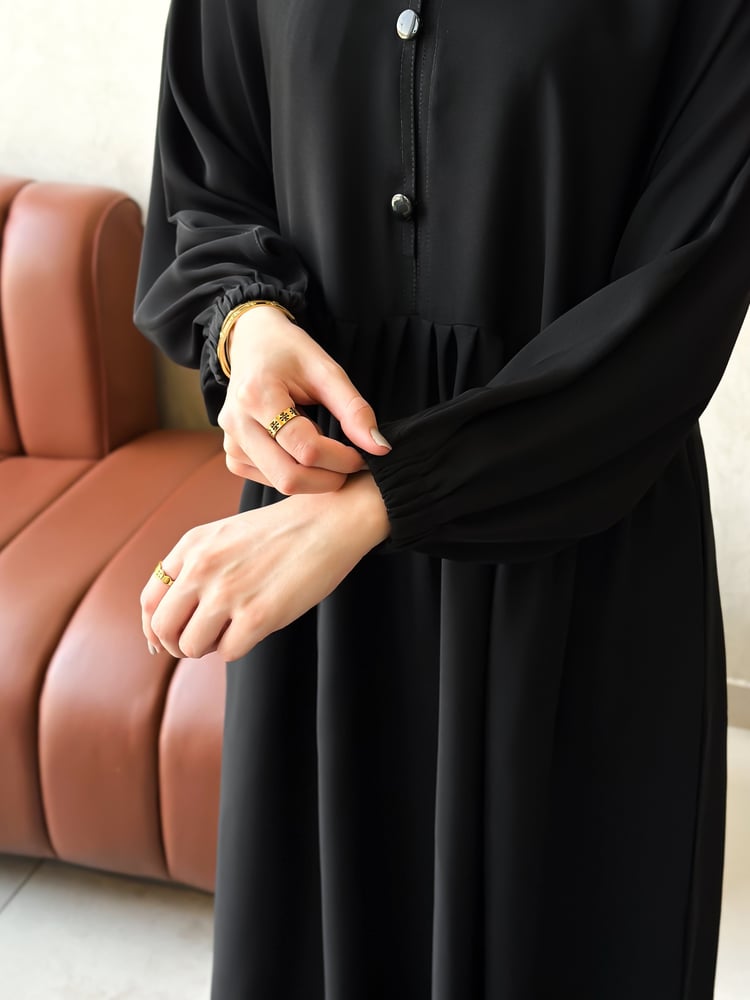 Abaya with gathered sleeves / D90