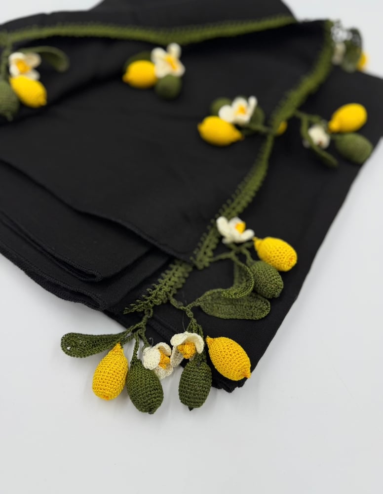 Lemon headscarf