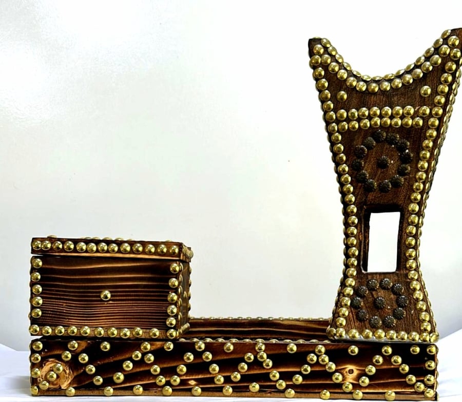 مبخره خشبيه نجديه مع علبة وصينيه