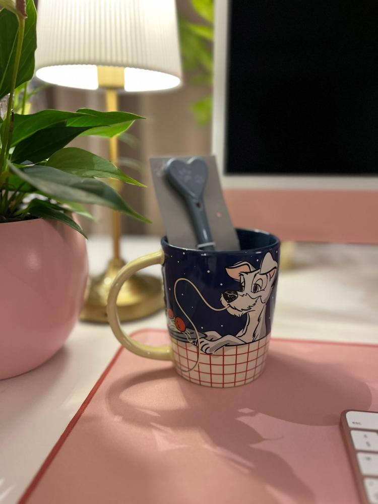 Lady Trump cup with spoon