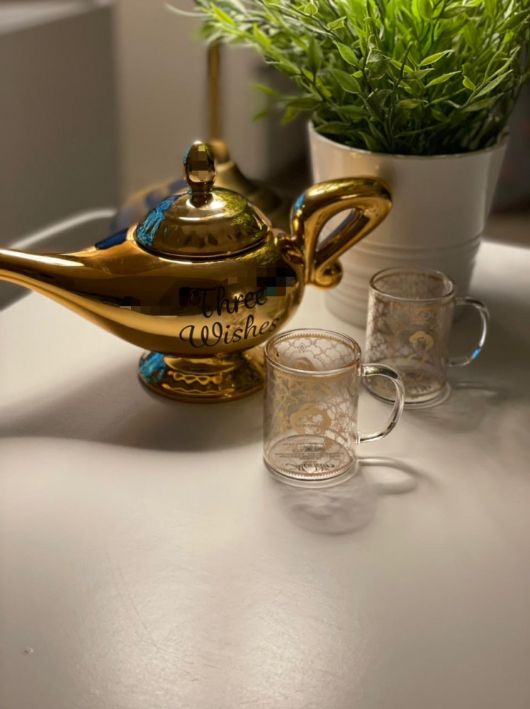 طقم ابريق المصباح السحري وكوبين