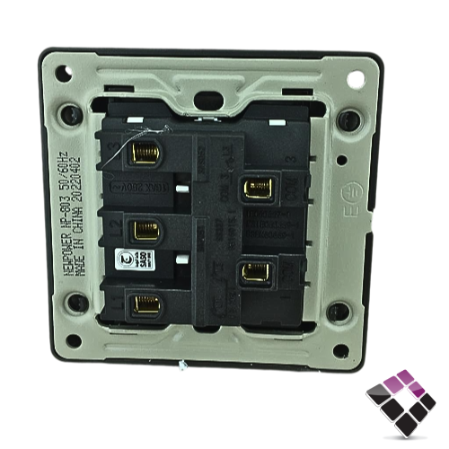مفتاح ثلاثي NEW POWER صيني لون أسود عريض 16A رقم NP-803H1-BLK