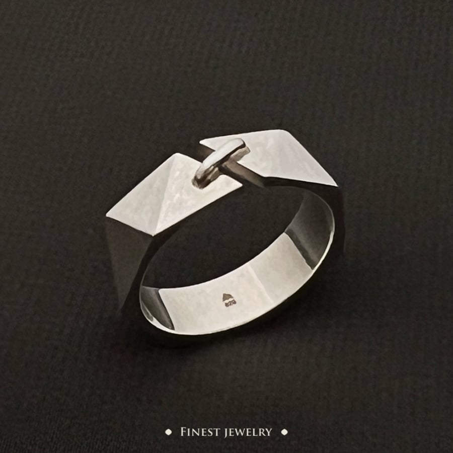 A rectangular wedding band