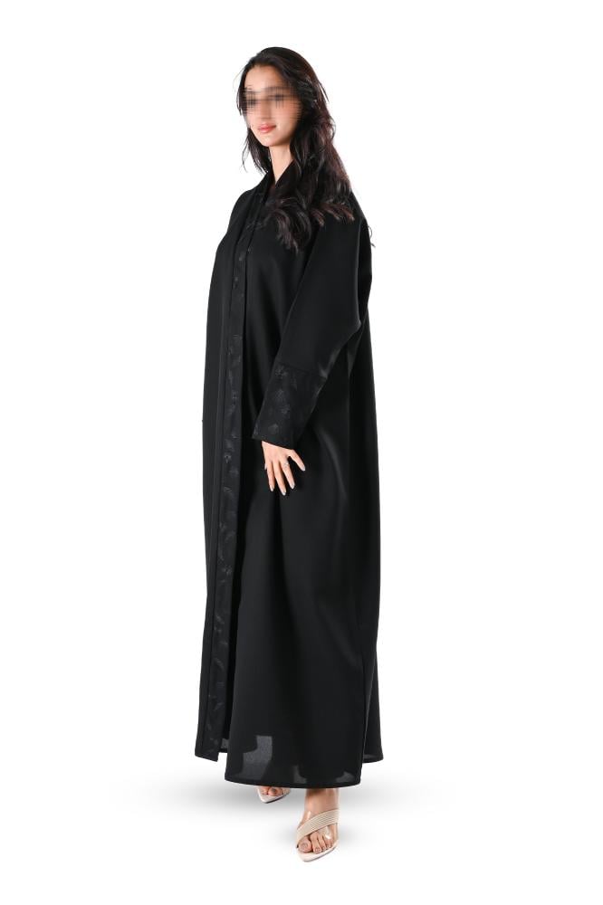 عباية كريب مع تطريز